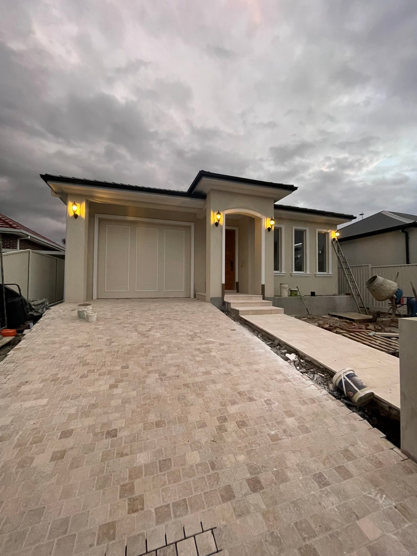 Calico Travertine Tumbled/Unfilled Premium