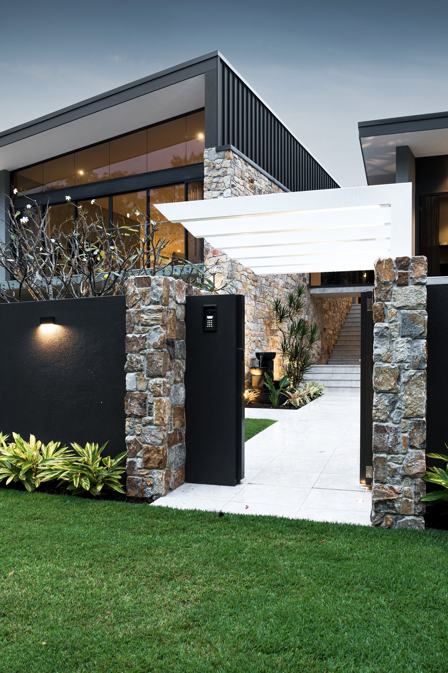 Lake Weyba Residence